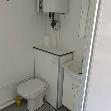 בית אירוח Living Wagon In Area Frifelt